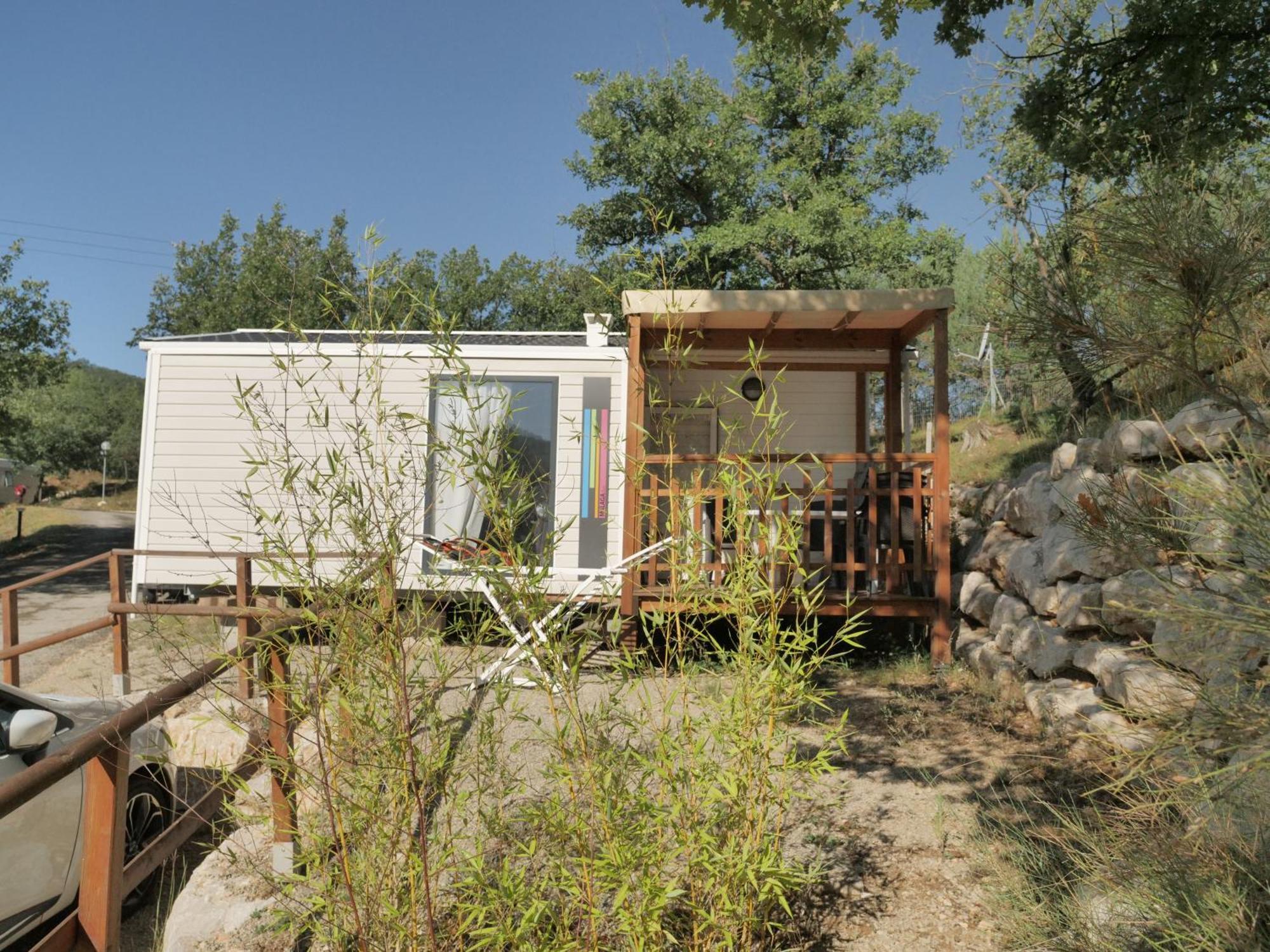 Camping Pres Du Lac De Sainte Croix Bauduen Exterior foto